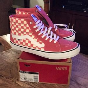 NWB. Vans Sk8-Hi Pro Sneakers